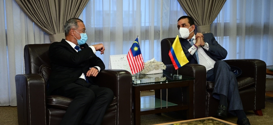 Embajador de Colombia en Malasia y alcalde de Kuala Lumpur dialogaron sobre cooperación en proyectos culturales e intercambio de buenas prácticas en materia de educación